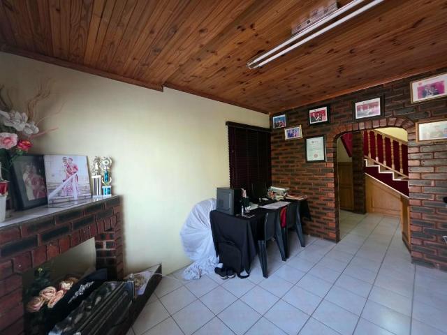 House for sale in Mount Moreland, Kwazulu-natal