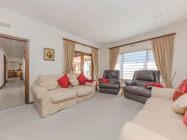 House for sale in Douglasdale, Randburg