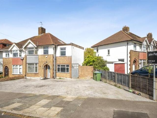 House for sale in Well Hall, Greater London