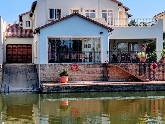 House for sale in Hartbeespoort Dam Nature Reserve, North West