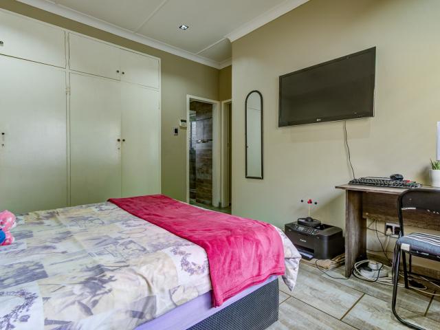 House for sale in Kempton Park, Edleen