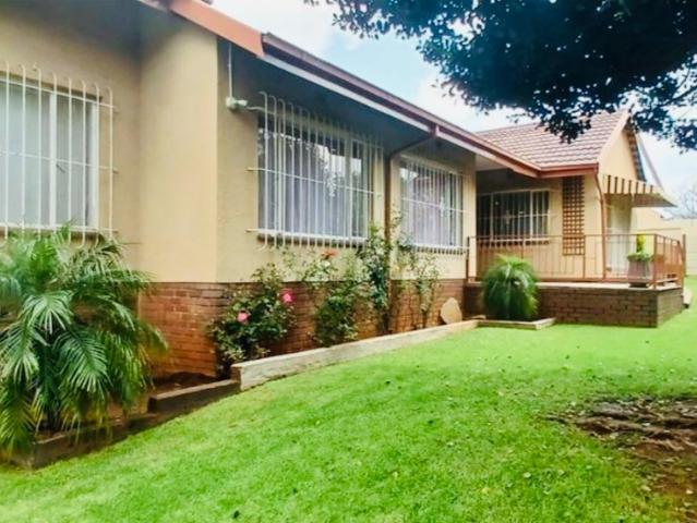 House for sale in Edleen, Ekurhuleni