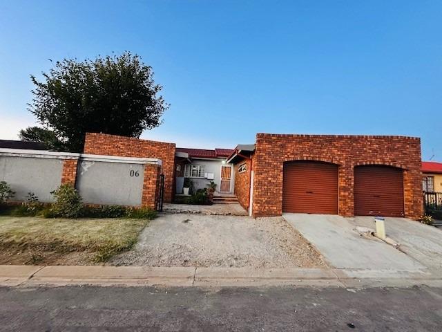 House for sale in Soweto, Gauteng