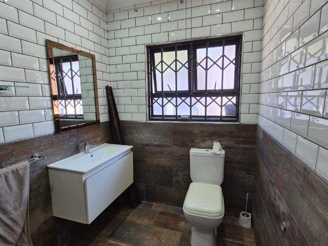 House for sale in Queensburgh, Kwazulu-natal