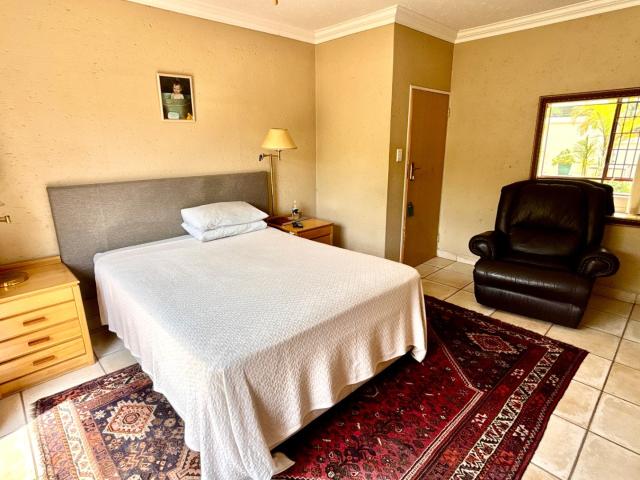 House for sale in Faerie Glen, Gauteng
