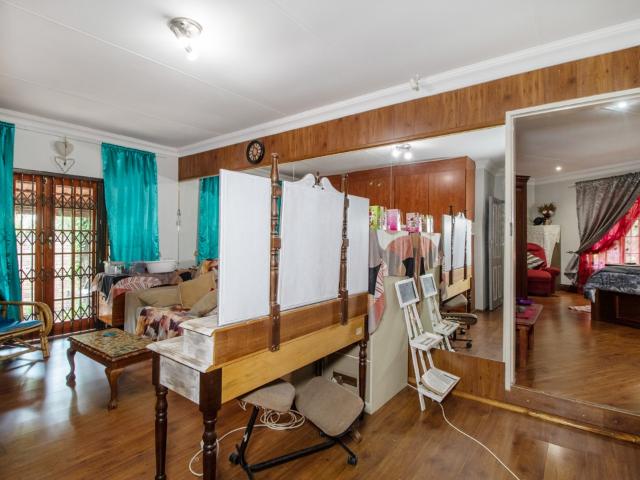 House for sale in Faerie Glen, Gauteng