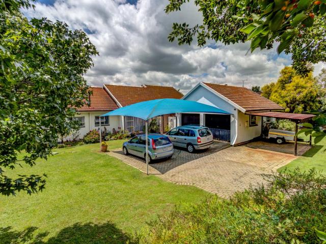 House for sale in Farrarmere, Ekurhuleni