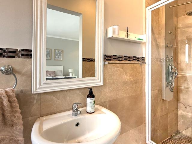House for sale in Cape Town, Western Cape
