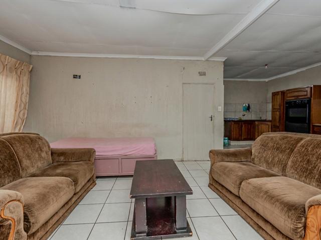 House for sale in Nooitgedacht, Gauteng