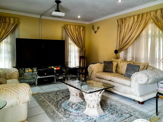 House for sale in Nooitgedacht, Gauteng