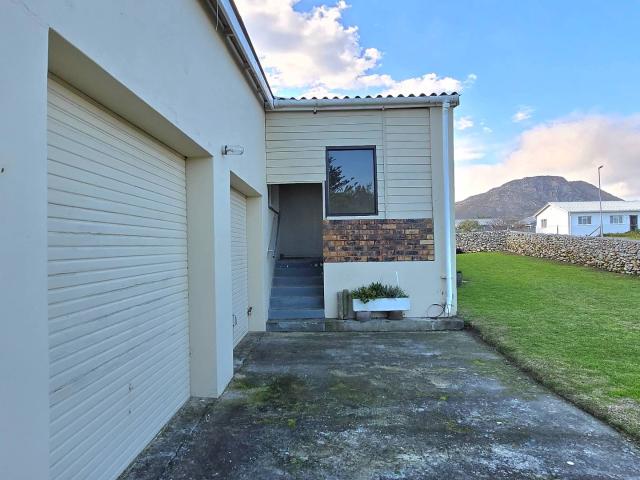 House for sale in Baardskeerdersbos, Western Cape
