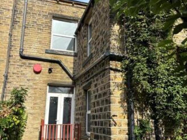 House for sale in Huddersfield, West Yorkshire