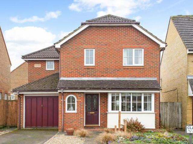 House for sale in Hillview, Surrey