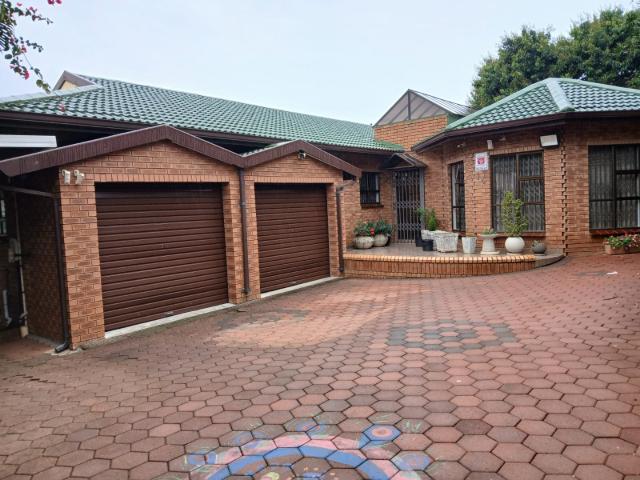 House for sale in Mount Moreland, Kwazulu-natal