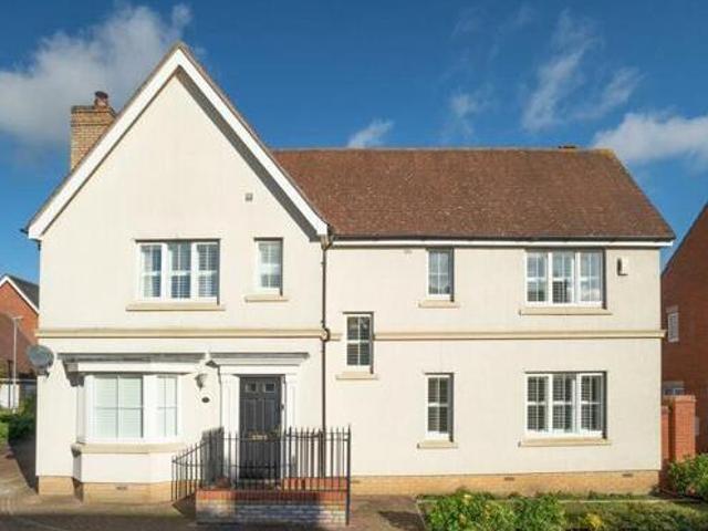 House for sale in Lyons, Greater London