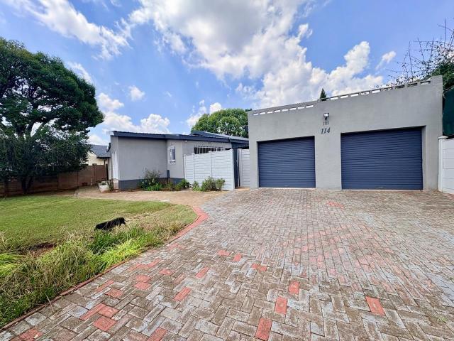 House for sale in Mohlakeng, Gauteng