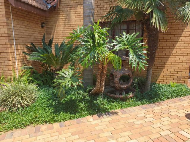 House for sale in Mohlakeng, Gauteng
