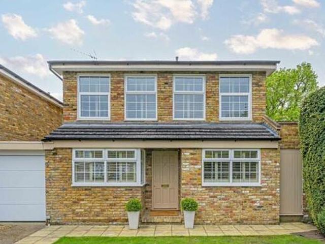 House for sale in Kingston Upon Thames, Greater London