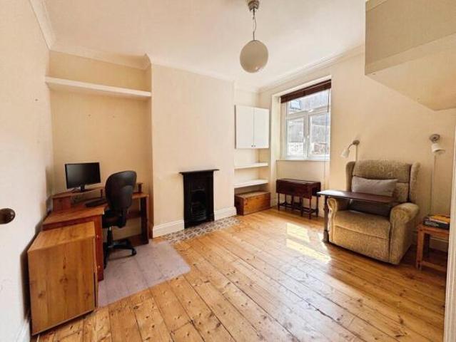 House for sale in Pontcanna, Wales