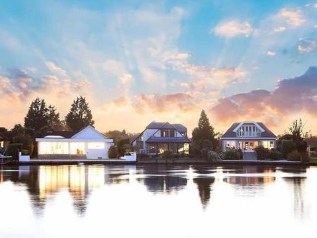 House for sale in Surrey