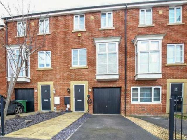 House for sale in Hampton Green, Cambridgeshire