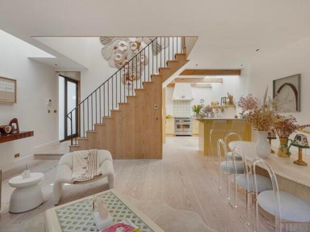 House for sale in Notting Hill, Greater London