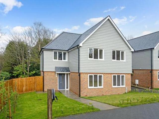 House for sale in Perryfields, West Sussex