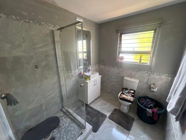 House for sale in Heuweloord, Gauteng