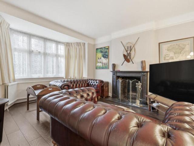 House for sale in Snaresbrook, Greater London