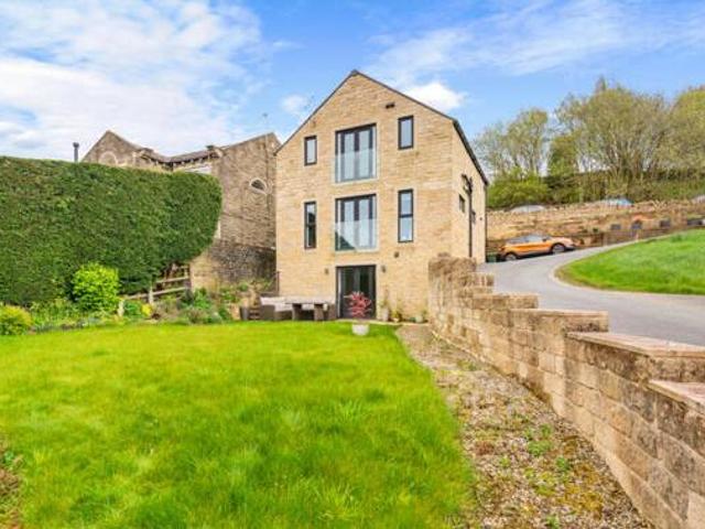 House for sale in Holmfirth, West Yorkshire