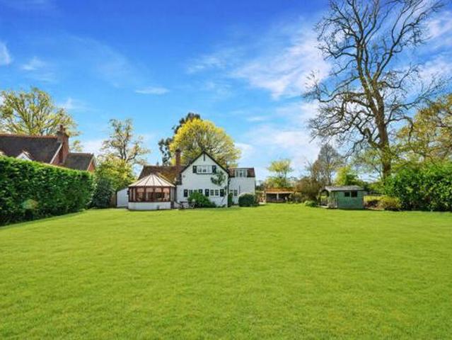 House for sale in Horsham, West Sussex