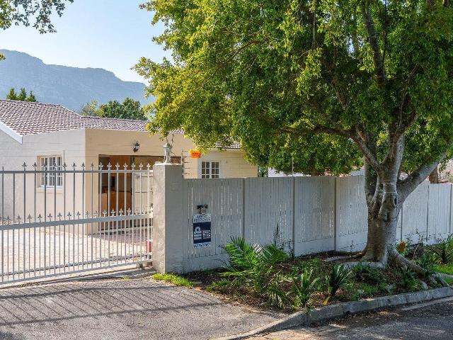 House for sale in Hout Bay, Western Cape