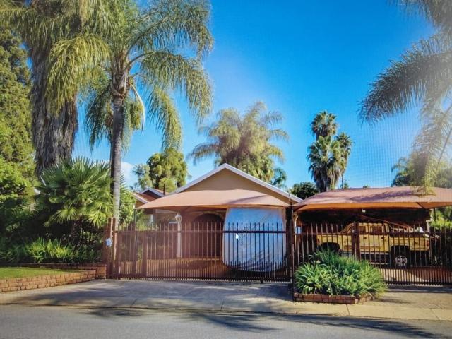 House for sale in Ifafi, Hartbeespoort Dam Nature Reserve