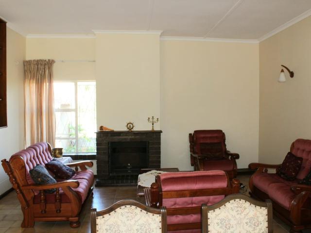 House for sale in Uitenhage, Eastern Cape