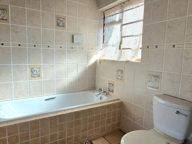 House for sale in Baardskeerdersbos, Western Cape