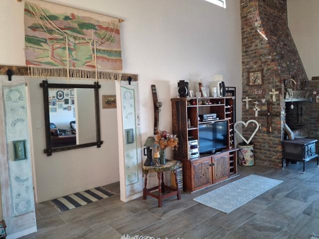 House for sale in Baardskeerdersbos, Western Cape