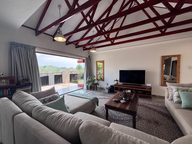 House for sale in Hartbeespoort Dam Nature Reserve, North West