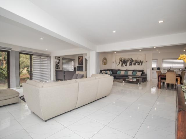 House for sale in Hartbeespoort Dam Nature Reserve, North West