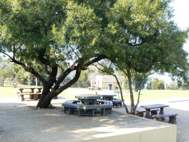 House for sale in Hartbeespoort Dam Nature Reserve, North West
