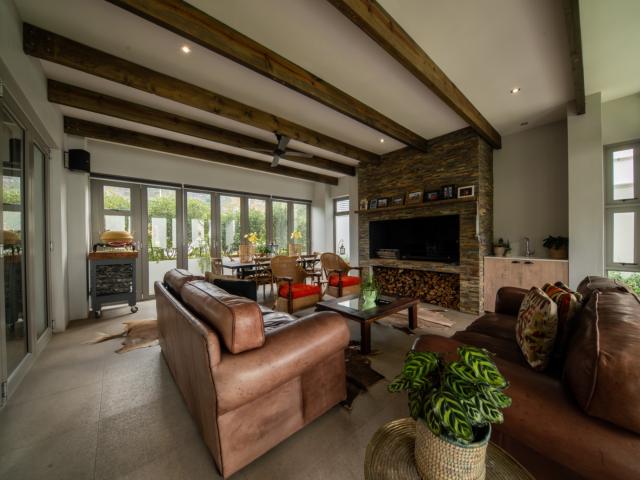 House for sale in Onverwacht, Western Cape