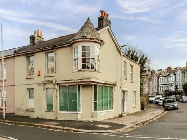 House for sale in Follaton, Strode