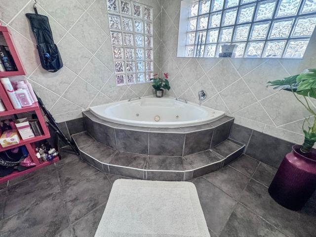 House for sale in Port Elizabeth, Eastern Cape