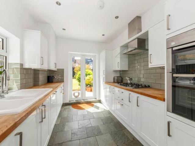 House for sale in Cat Hill