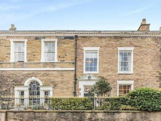 House for sale in Hurdsfield, Macclesfield