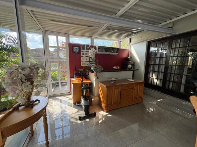 House for sale in Queensburgh, Kwazulu-natal