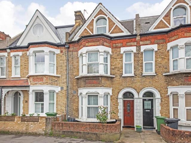 House for sale in Brockley