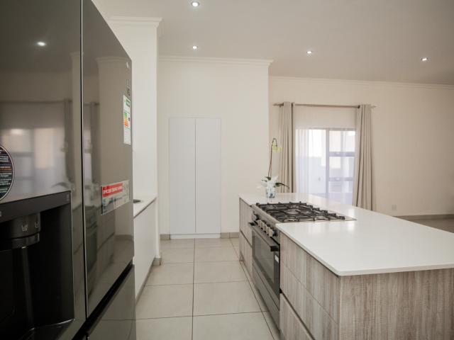 House for sale in Hartbeespoort Dam Nature Reserve, North West