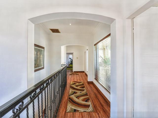 House for sale in Hartbeespoort Dam Nature Reserve, North West