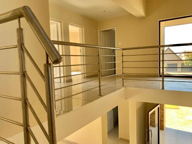 House for sale in Hartbeespoort Dam Nature Reserve, North West