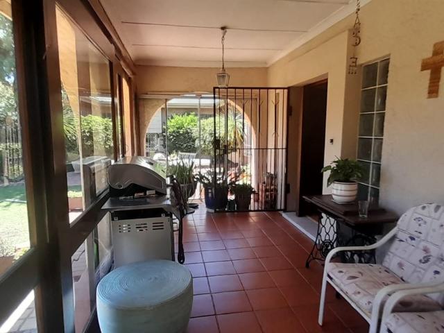House for sale in Johannesburg, Mondeor House for sale in Johannesburg, Mondeor